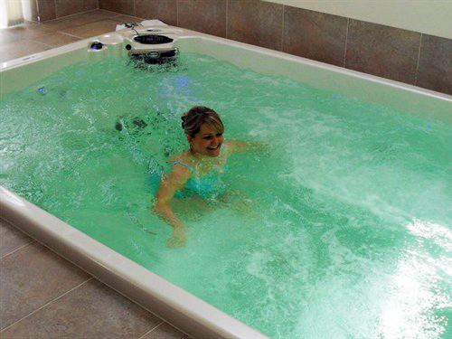 Summerhill Jacuzzi